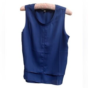 ROSE & OLIVE women's sm royal blue sleeveless tank sheer bottom packable EUC